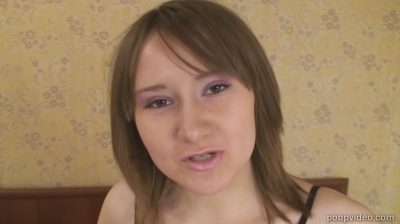 Sexy Russian Girl Shits For You (Bukreeva)